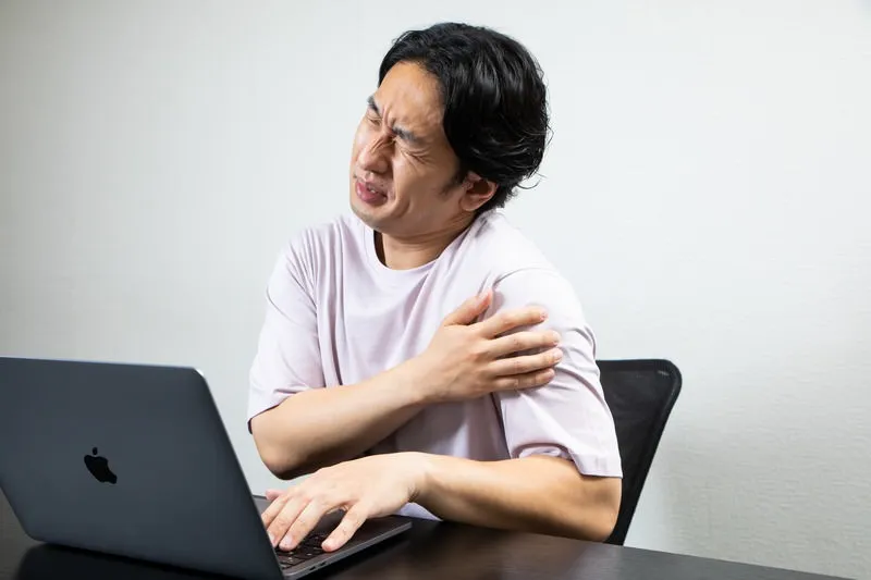 四十肩五十肩の段階別ケア方法解説